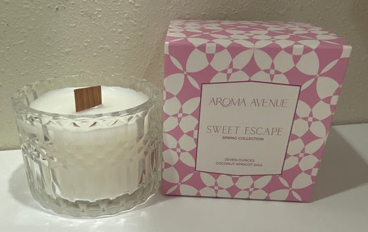 Sweet Escape Woodwick Candle