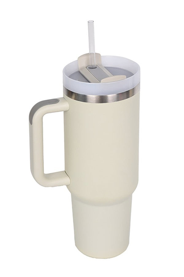 A Hotline Wholesale 40oz Stainless Tumbler with Handle with a straw in it.