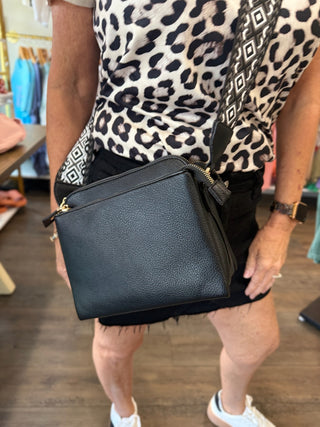 Leather zip purse