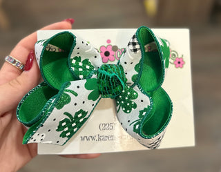 Medium St. Patrick’s Shamrock Print Bow Bow - Chickie Collective