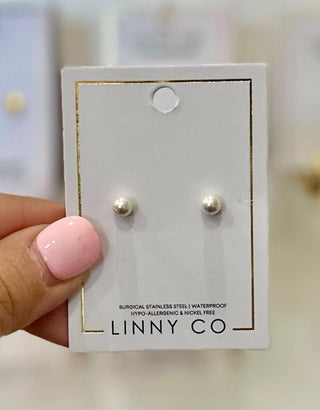 Payton Screwback Pearl Stud Earrings Earring - Chickie Collective